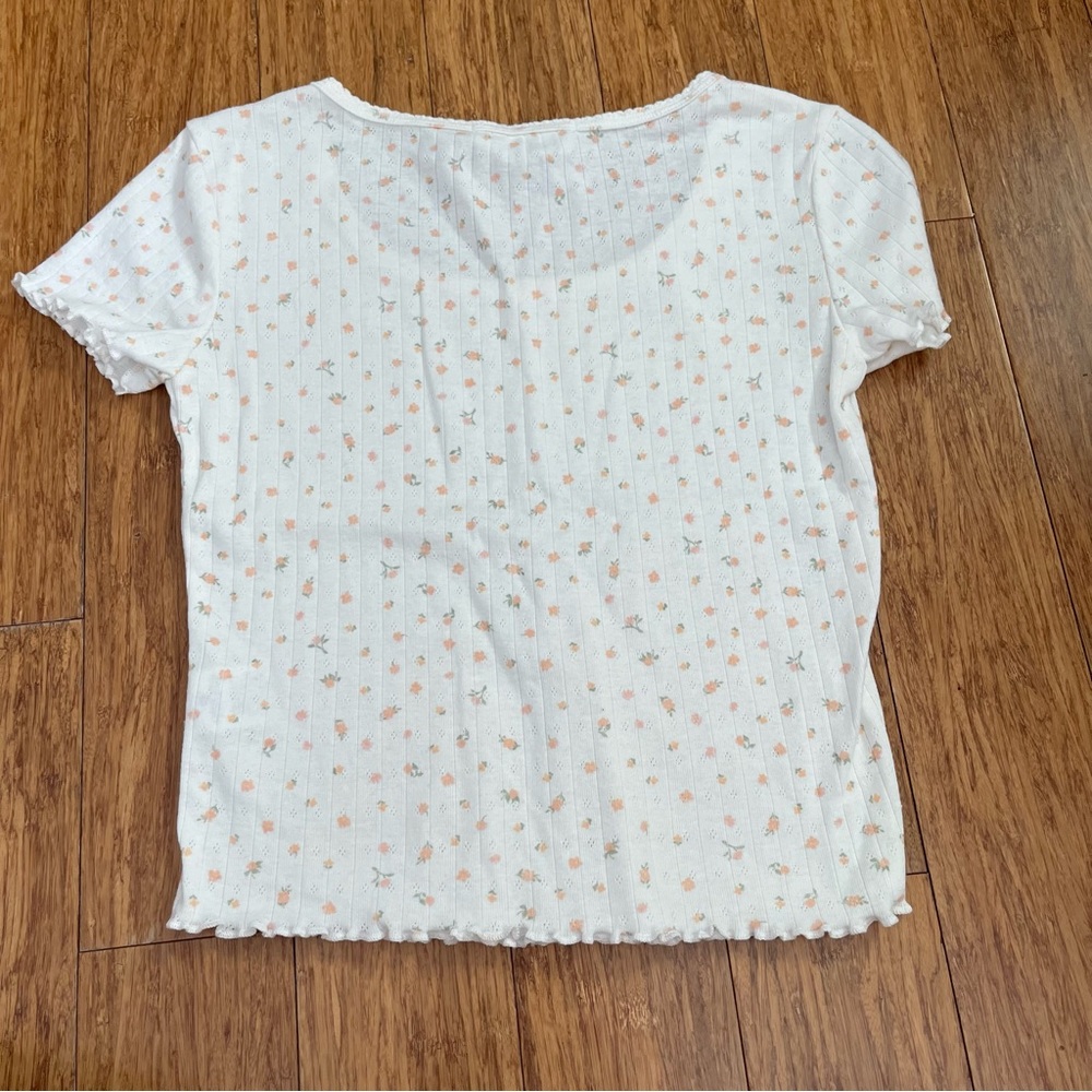 Wild Skye Floral Patterned Short Sleeve Top - Picture 2 of 5